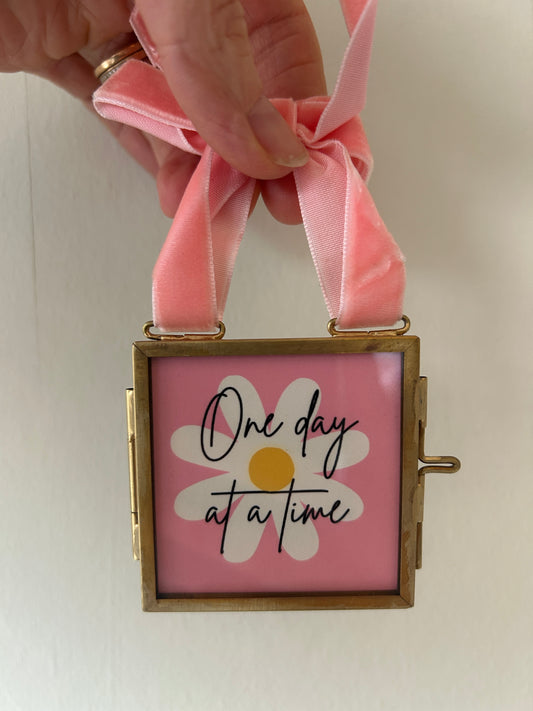 Set of nine inspirational mini prints + mini frame