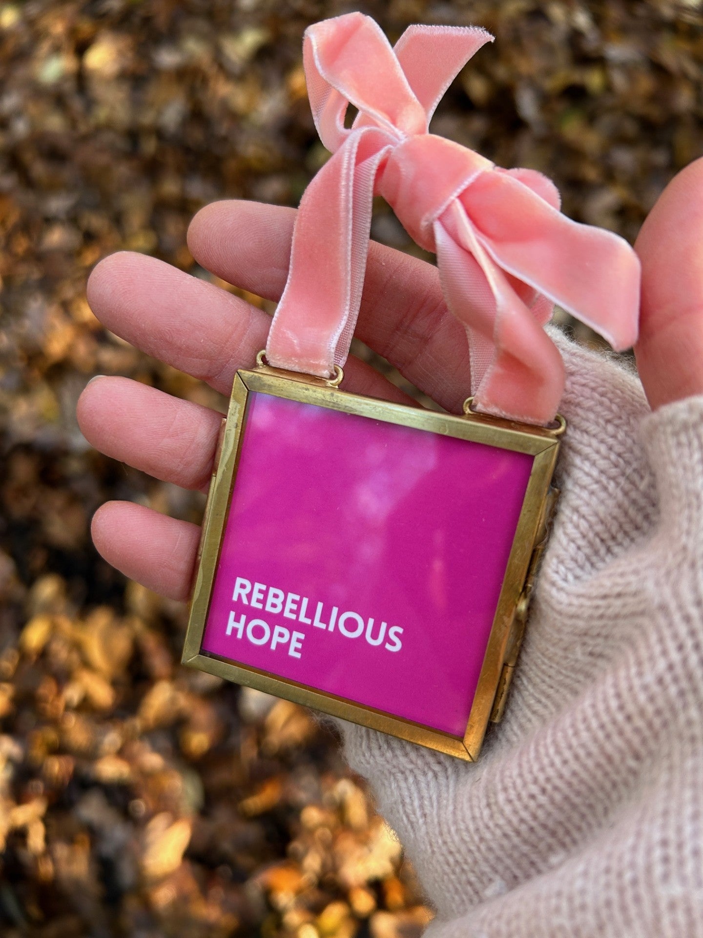 Mini print Christmas tree decorations (includes frame)